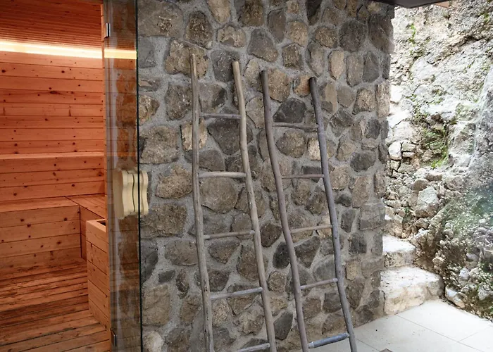 Aquapetra Resort & SpaAlbergo